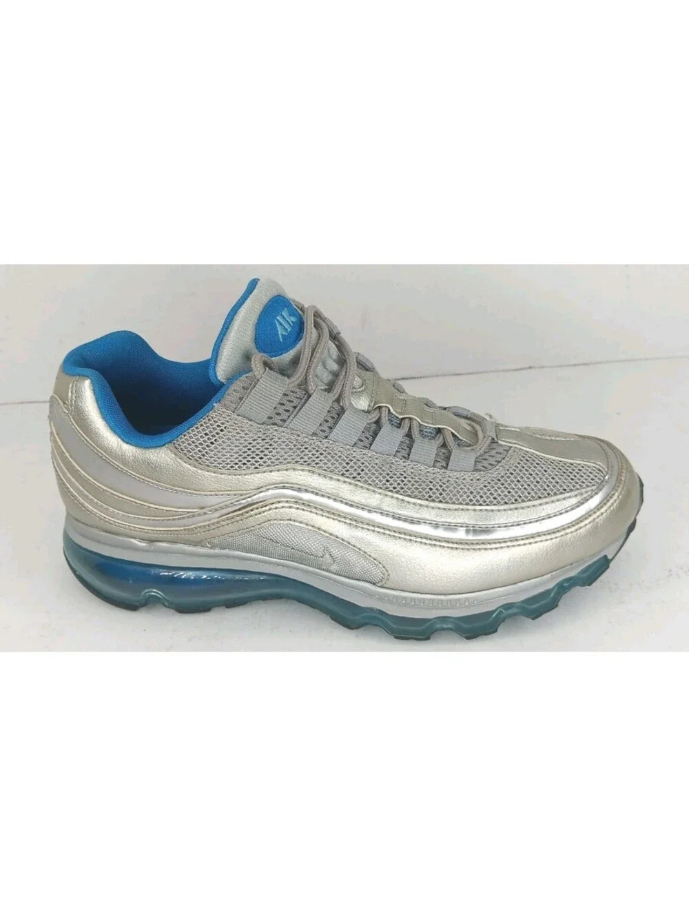 Nike Air Max 24/7  Women’s Athletic Sneakers Sz 8 Teal And Silver 397292-040